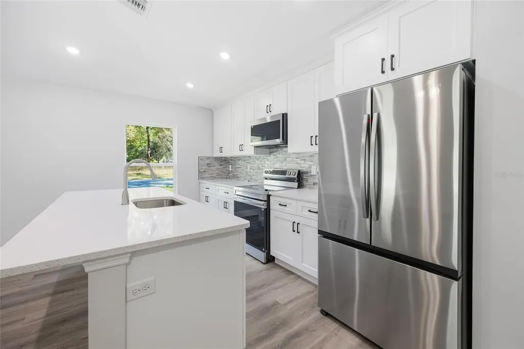 500 4th Avenue Wildwood FL 34785