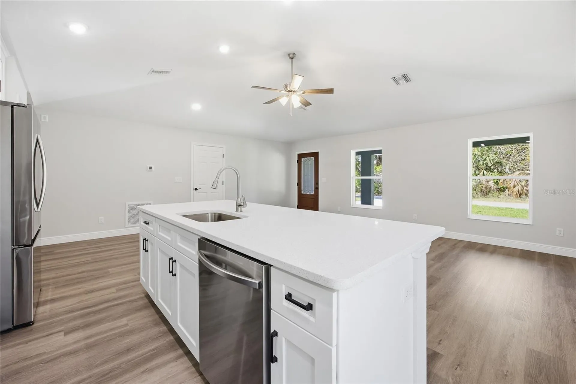 500 4th Avenue Wildwood FL 34785