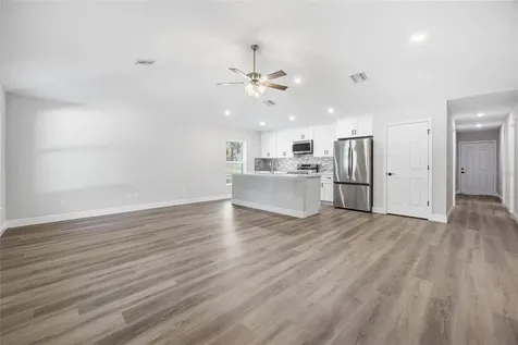 500 4th Avenue Wildwood FL 34785