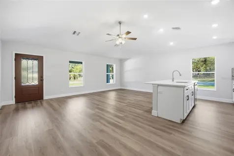 500 4th Avenue Wildwood FL 34785