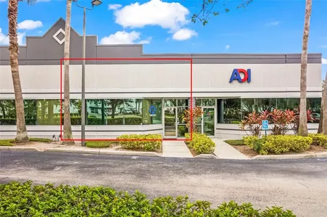 7901 Kingspointe Parkway Orlando FL 32819