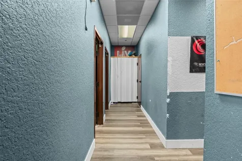 7901 Kingspointe Parkway Orlando FL 32819