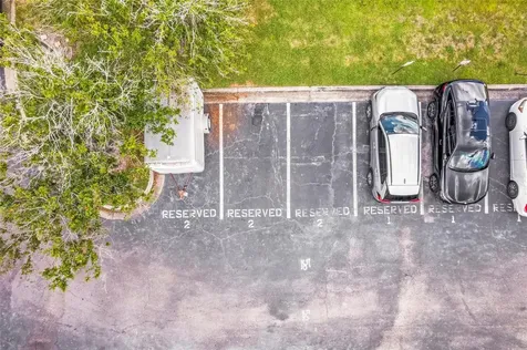 7901 Kingspointe Parkway Orlando FL 32819