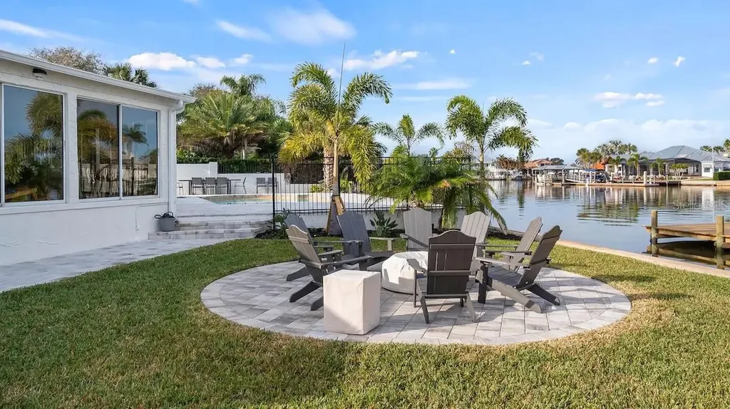 102 East Circle New Smyrna Beach FL 32169