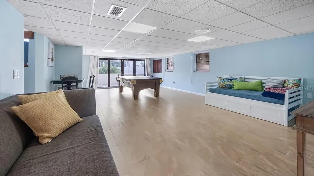 102 East Circle New Smyrna Beach FL 32169
