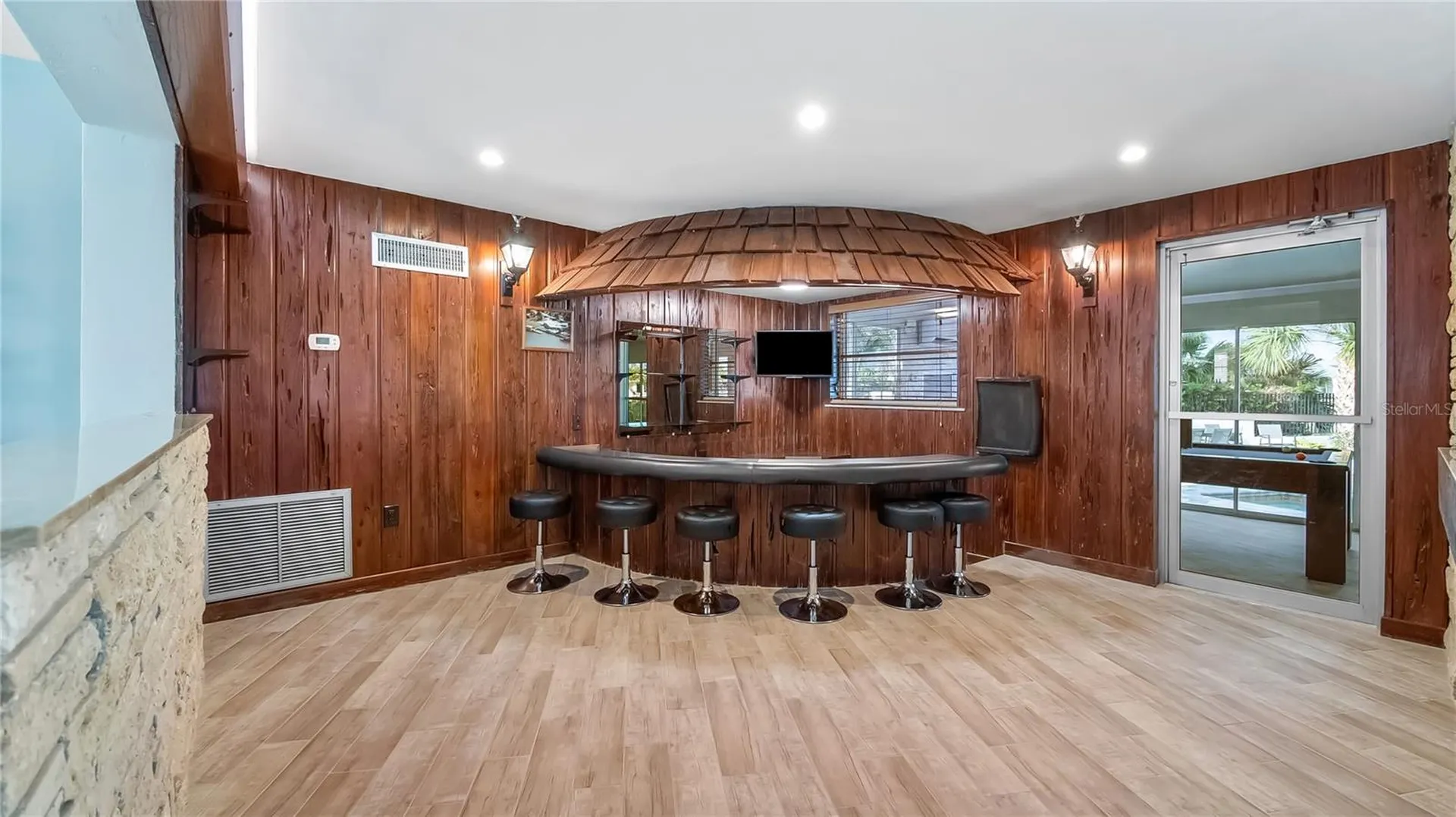 102 East Circle New Smyrna Beach FL 32169
