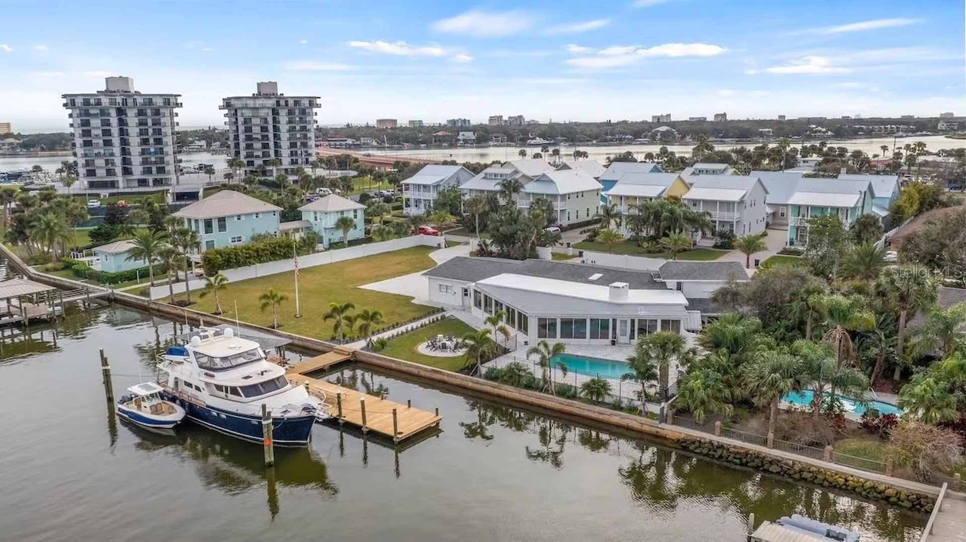 102 East Circle New Smyrna Beach FL 32169