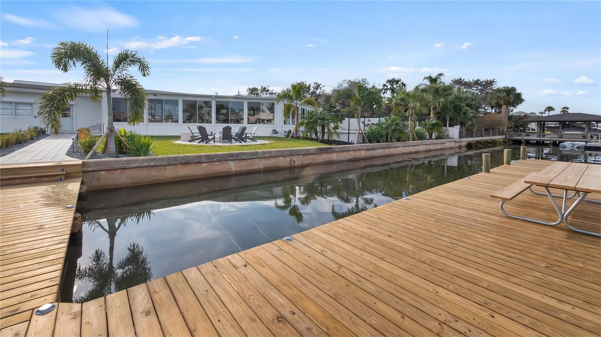 102 East Circle New Smyrna Beach FL 32169