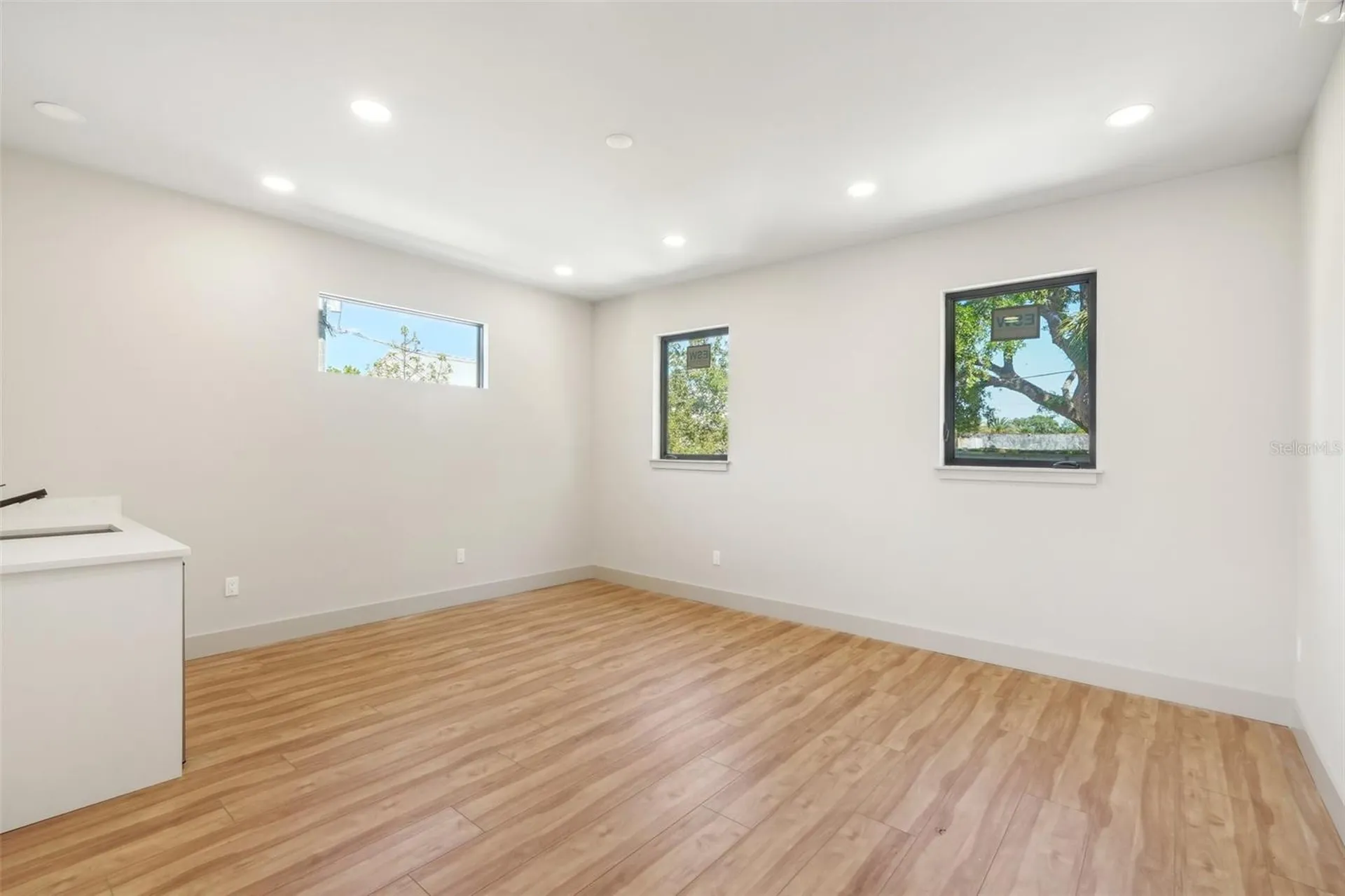 1412 S Moody Avenue Tampa FL 33629