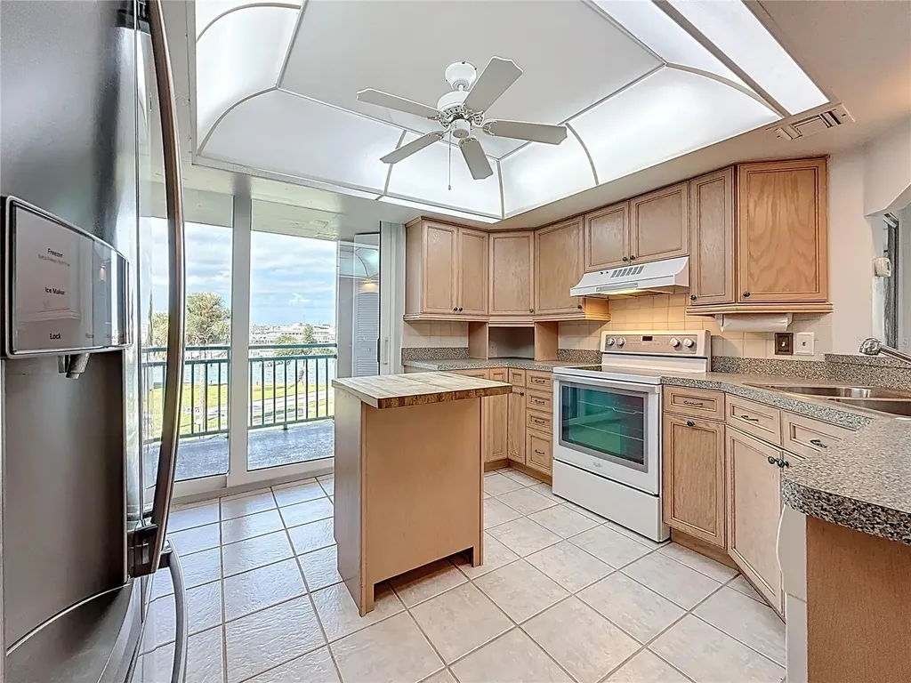 1 Key Capri Treasure Island FL 33706