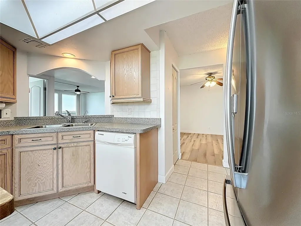 1 Key Capri Treasure Island FL 33706