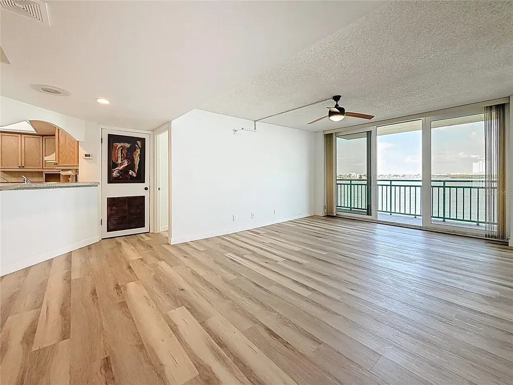 1 Key Capri Treasure Island FL 33706