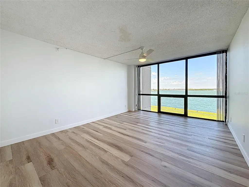 1 Key Capri Treasure Island FL 33706