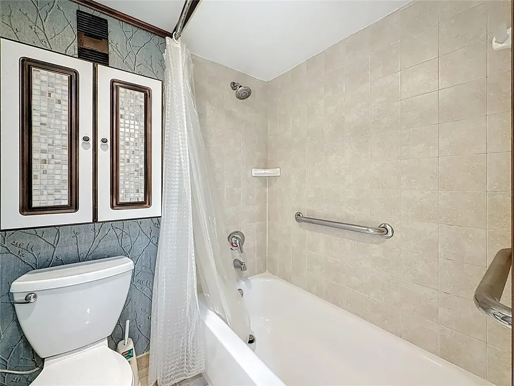 1 Key Capri Treasure Island FL 33706