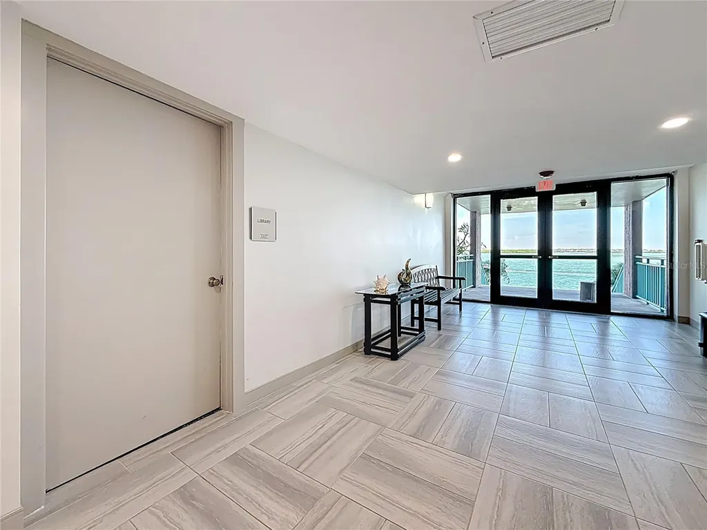 1 Key Capri Treasure Island FL 33706