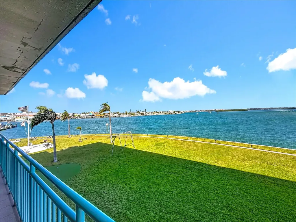 1 Key Capri Treasure Island FL 33706