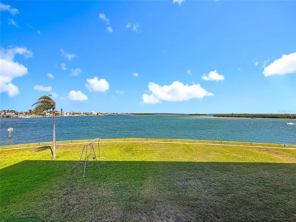 1 Key Capri Treasure Island FL 33706