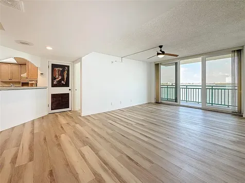 1 Key Capri Treasure Island FL 33706