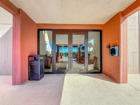 1 Key Capri Treasure Island FL 33706