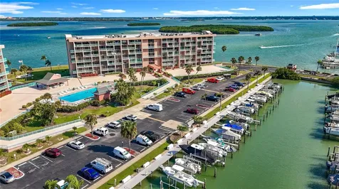 1 Key Capri Treasure Island FL 33706
