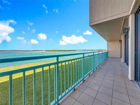 1 Key Capri Treasure Island FL 33706
