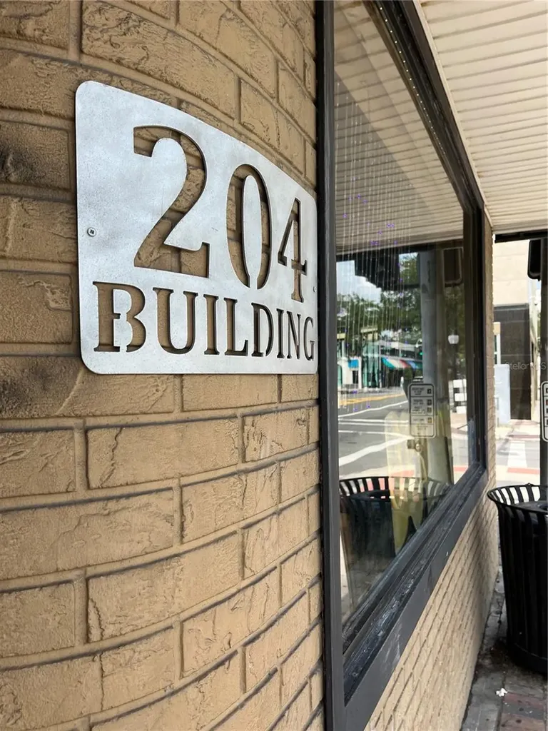 204 W University Avenue Gainesville FL 32601