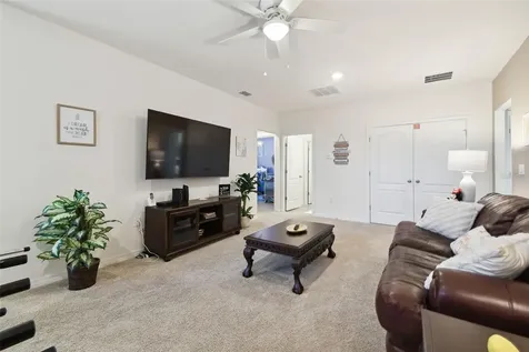 7704 Oakmoss Loop Davenport FL 33837