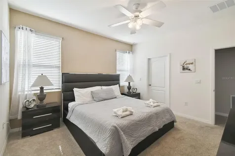 7704 Oakmoss Loop Davenport FL 33837