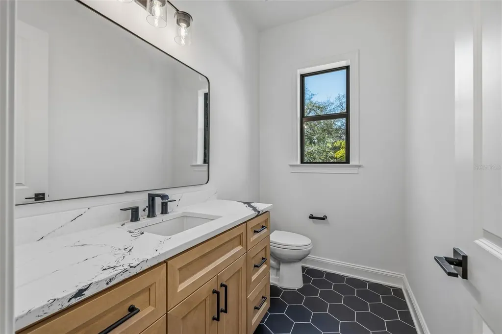 4509 W North A Street Tampa FL 33609