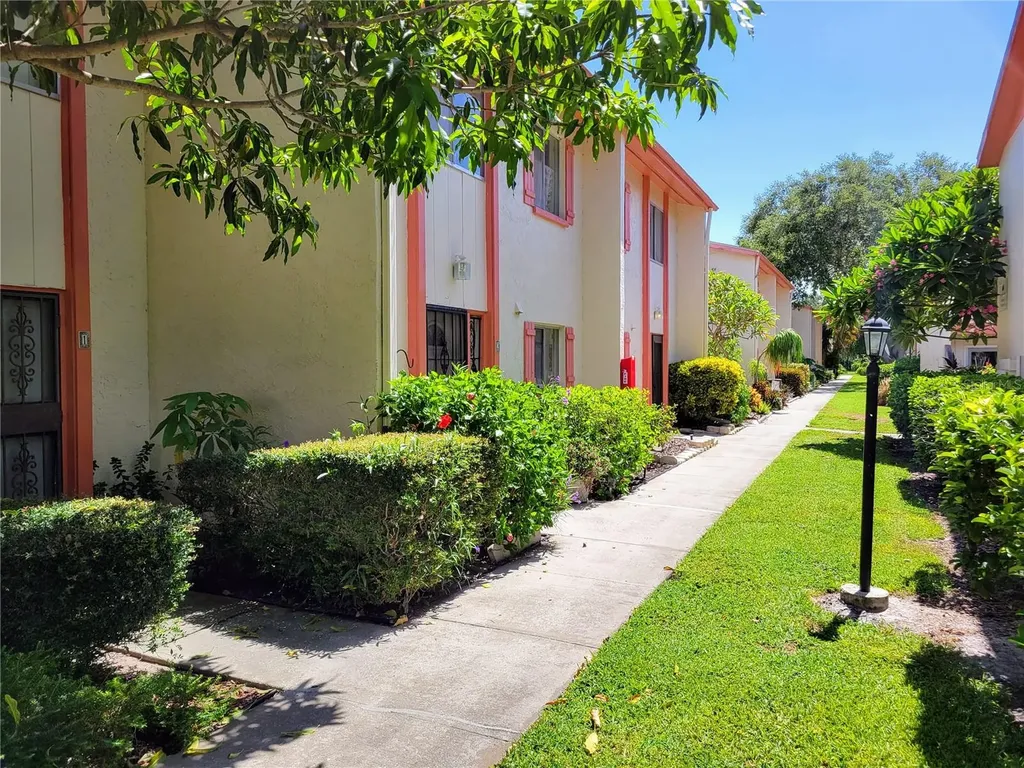 1635 58th Terrace S St Petersburg FL 33712