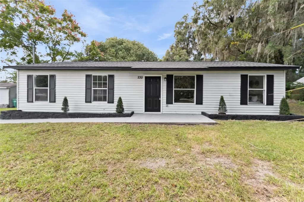 230 S Chandler Avenue Deland FL 32724