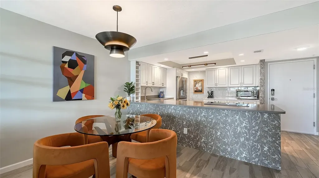101 S Gulfstream Avenue Sarasota FL 34236