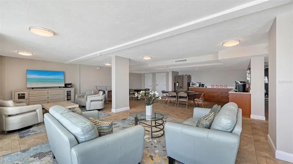 101 S Gulfstream Avenue Sarasota FL 34236