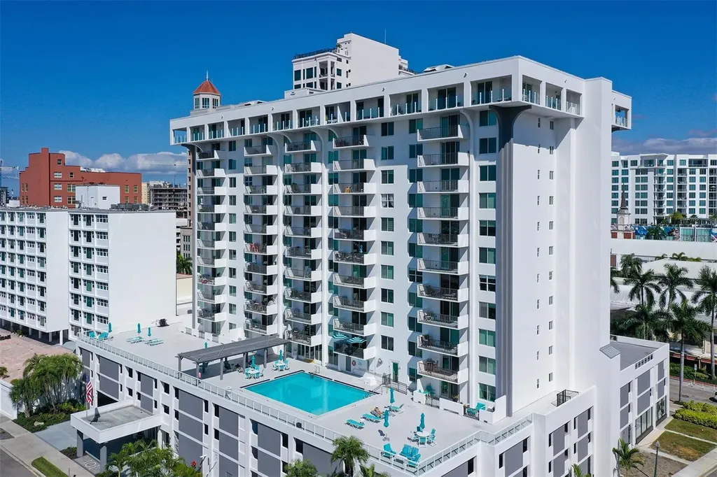 101 S Gulfstream Avenue Sarasota FL 34236