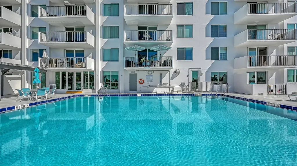101 S Gulfstream Avenue Sarasota FL 34236