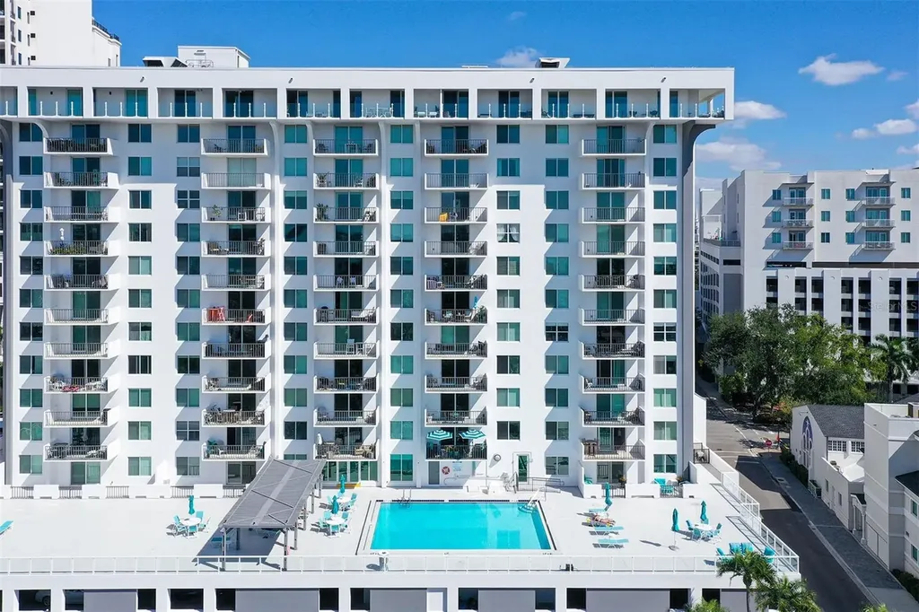 101 S Gulfstream Avenue Sarasota FL 34236