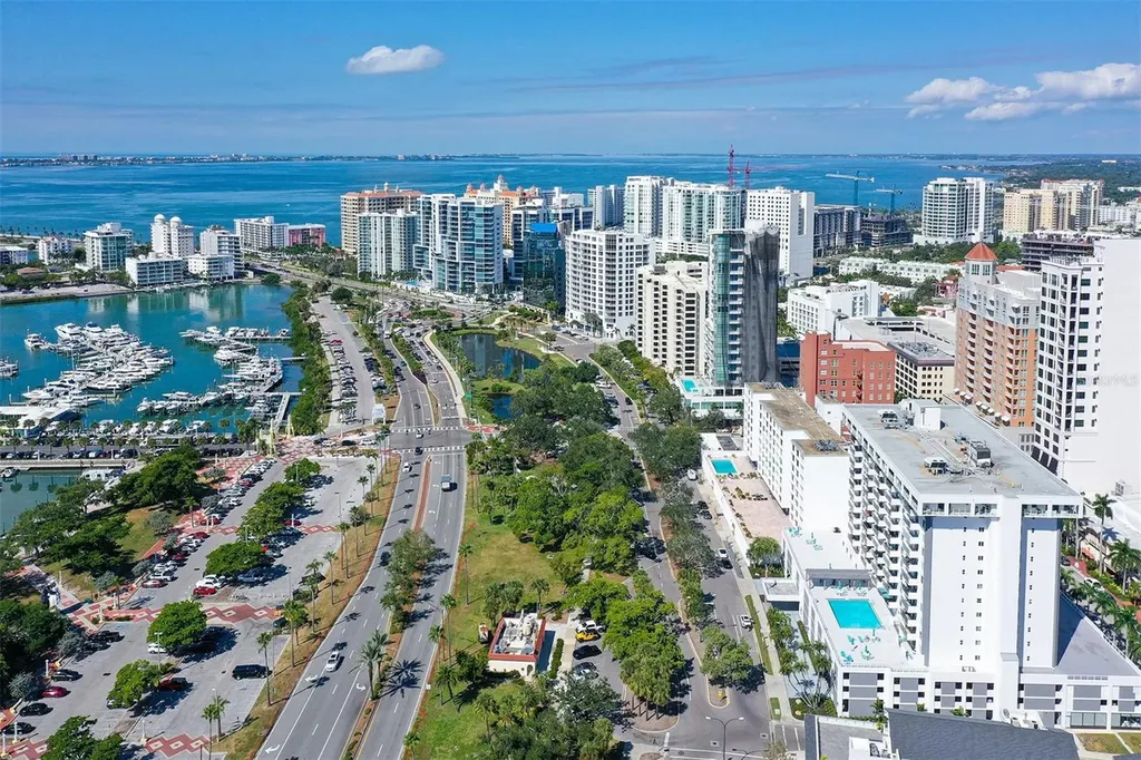 101 S Gulfstream Avenue Sarasota FL 34236