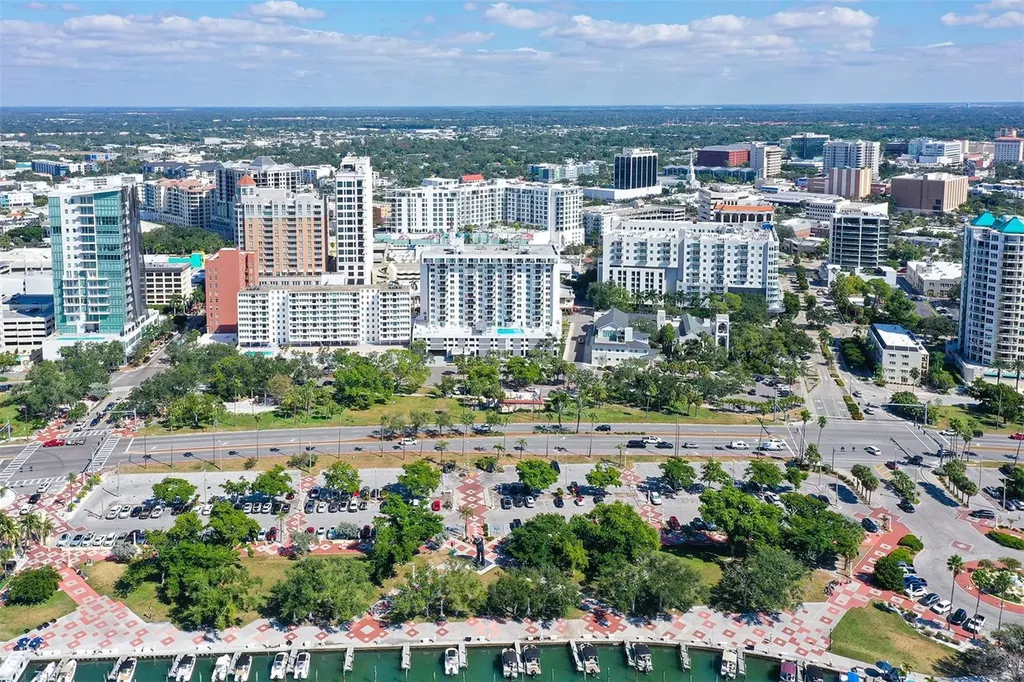 101 S Gulfstream Avenue Sarasota FL 34236