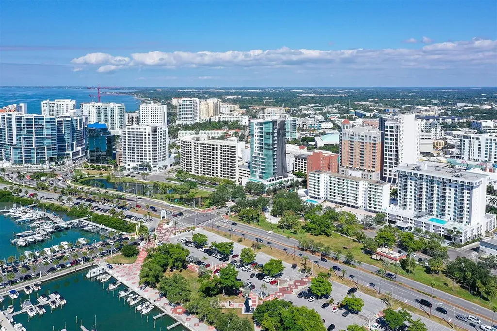 101 S Gulfstream Avenue Sarasota FL 34236