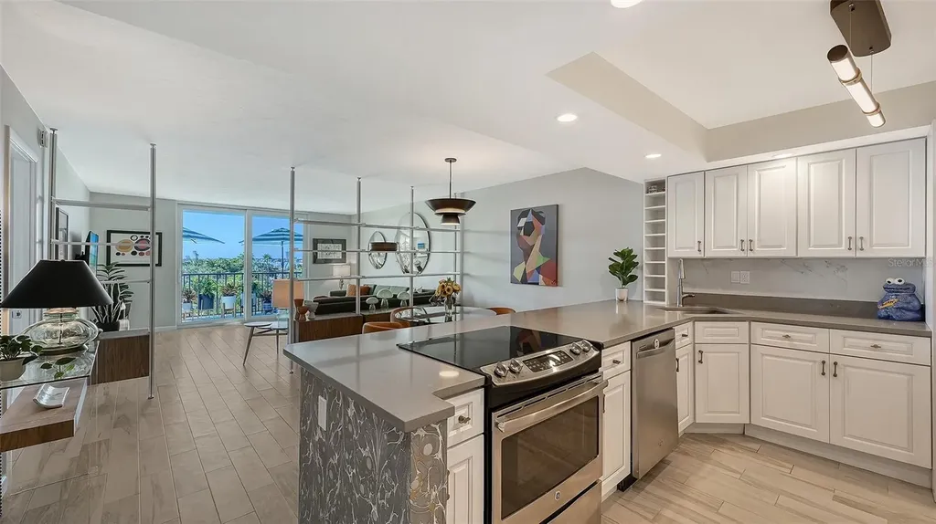 101 S Gulfstream Avenue Sarasota FL 34236