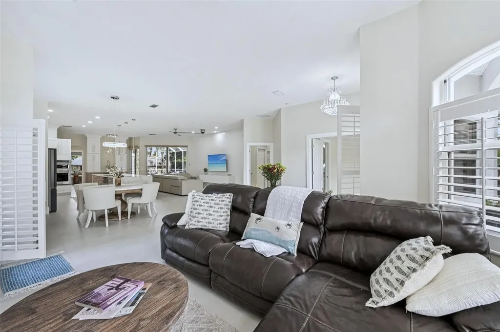 4611 Shark Drive Bradenton FL 34208