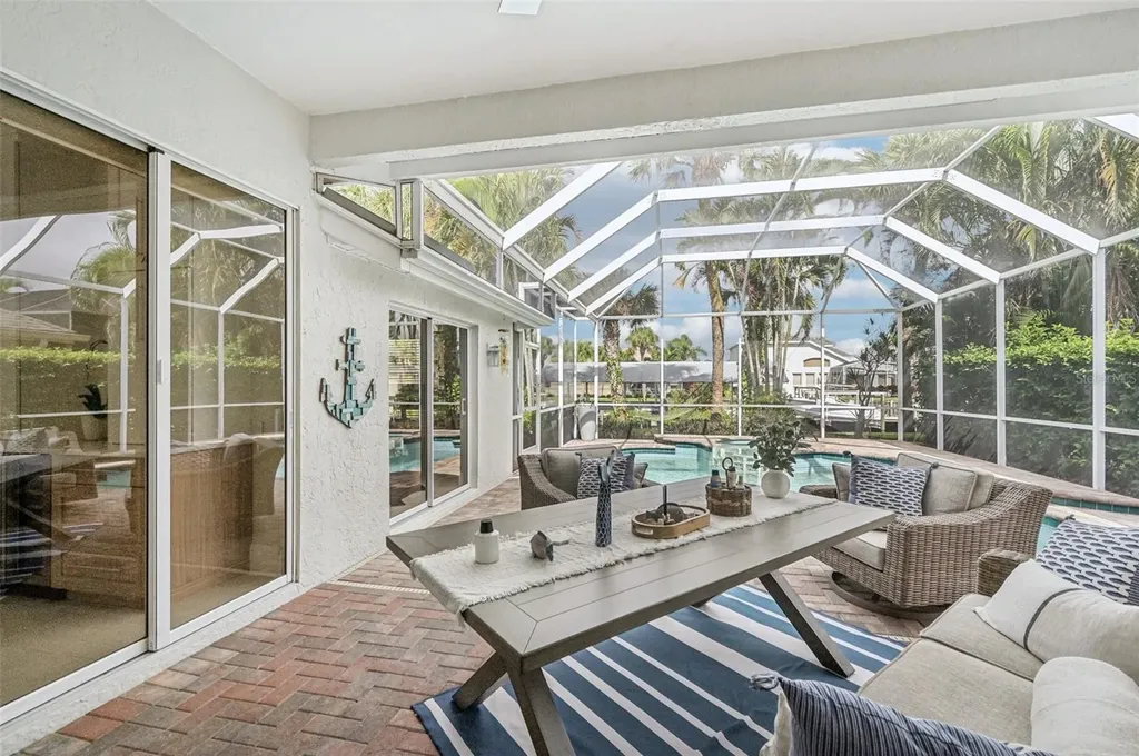 4611 Shark Drive Bradenton FL 34208