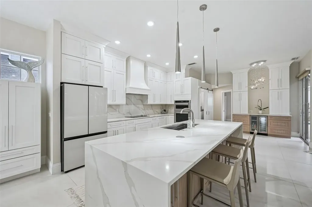 4611 Shark Drive Bradenton FL 34208