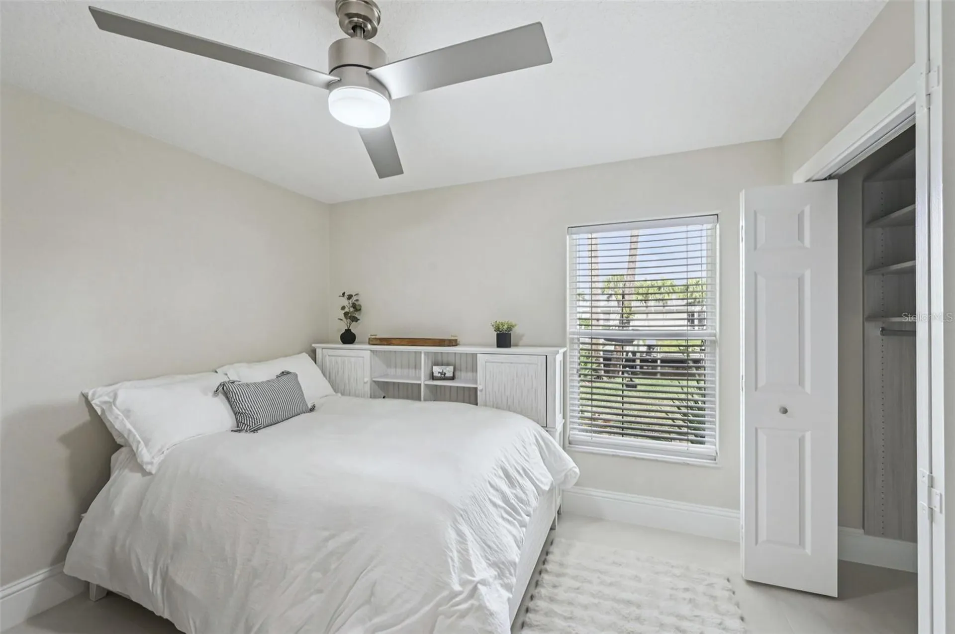4611 Shark Drive Bradenton FL 34208