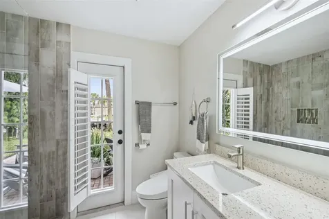 4611 Shark Drive Bradenton FL 34208