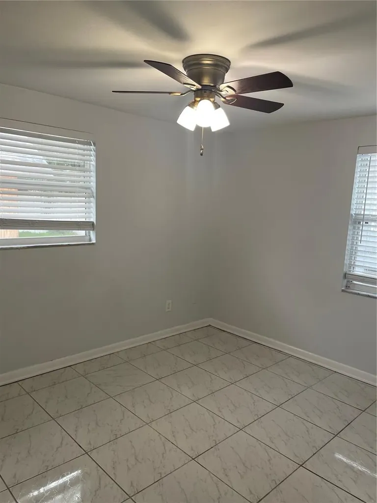 5825 N Thatcher Avenue Tampa FL 33614