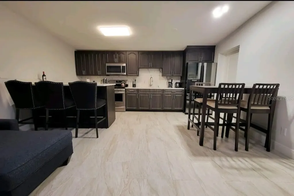 5825 N Thatcher Avenue Tampa FL 33614
