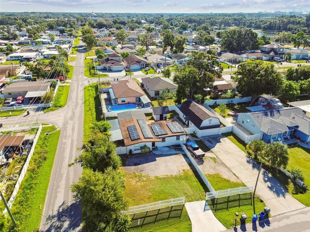 5825 N Thatcher Avenue Tampa FL 33614