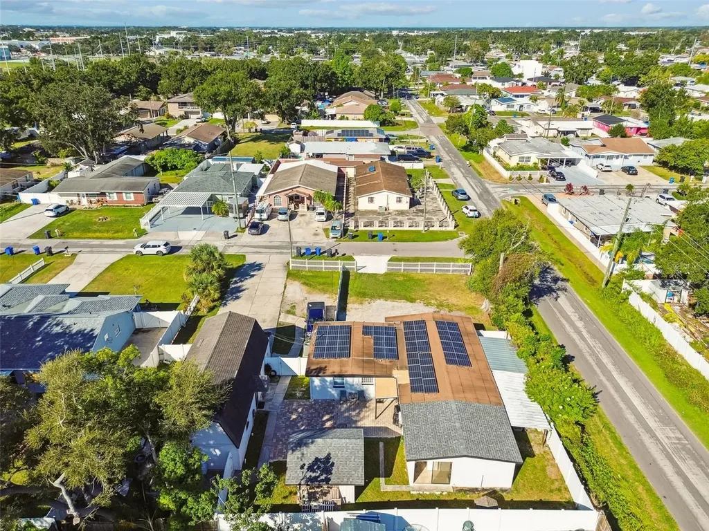 5825 N Thatcher Avenue Tampa FL 33614