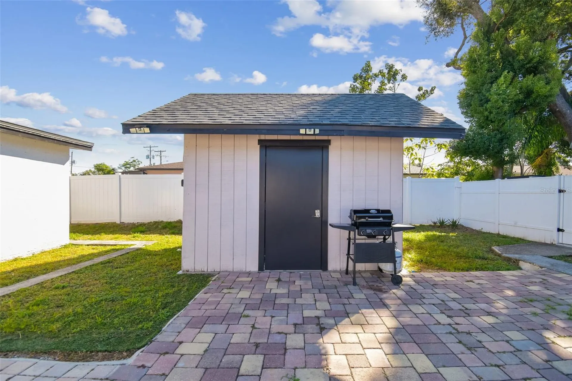 5825 N Thatcher Avenue Tampa FL 33614